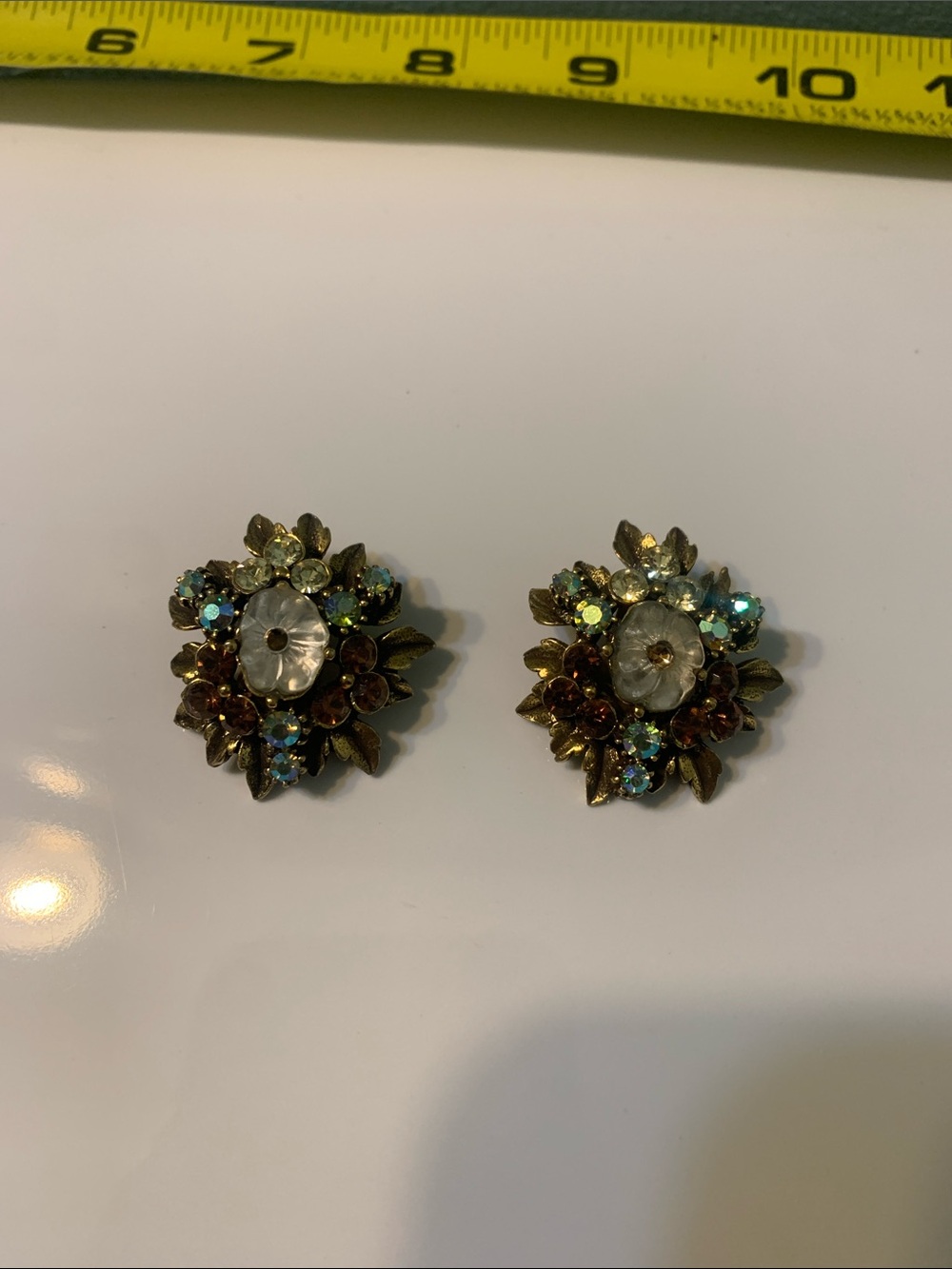 Vintage signed Florenza  Floral Cluster clip on earrings